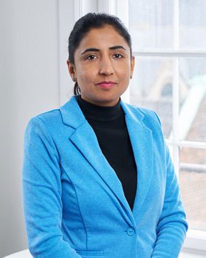Portrait of teacher on Niels Brock Copenhagen Business College Supreet Kanwal