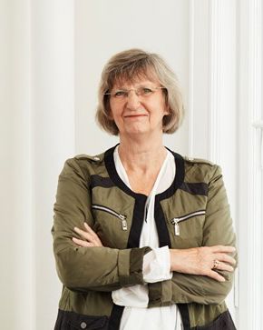 Portrait of teacher on Niels Brock Copenhagen Business College Ulla Kinnerup