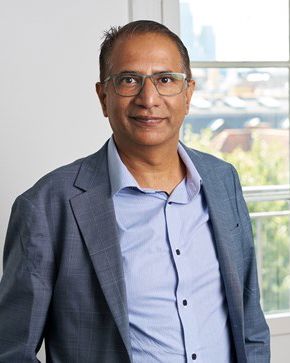Portrait of teacher on Niels Brock Copenhagen Business College Rehman Ijaz Dar