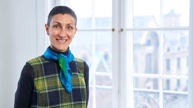 Portrait of teacher on Niels Brock Copenhagen Business College Hanaan Balala