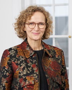 Portrait of teacher on Niels Brock Copenhagen Business College Dorthe Heide