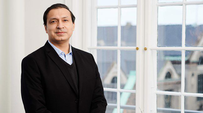 Portrait of teacher on Niels Brock Copenhagen Business College Assad Ullah